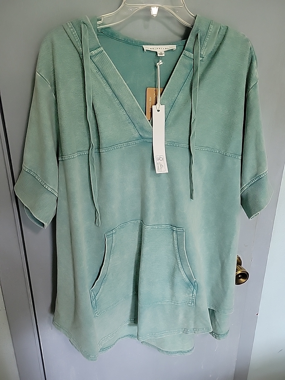 Jane and Delancey Sage Green Short-Sleeve Hooded Pullover Sz Xl